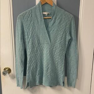 Kinross Cashmere Twist Cable Knit V-Neck Sweater